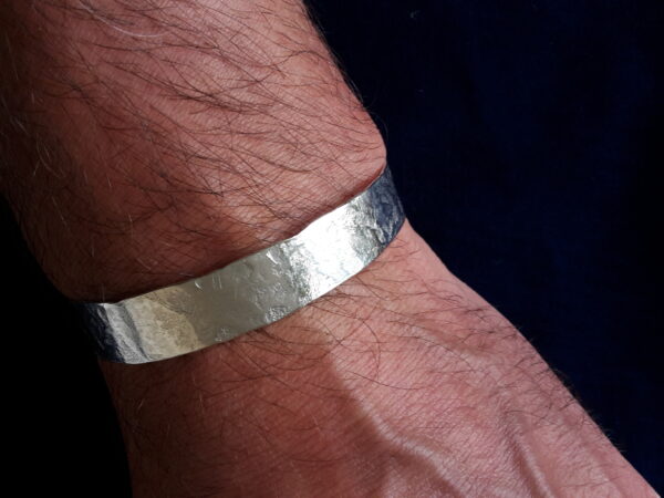 Silber-Armreif "Rustikal" – Bild 2