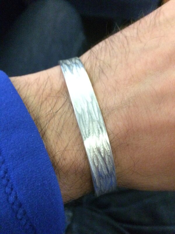 Silber-Armreif "Baumrinde" – Bild 3