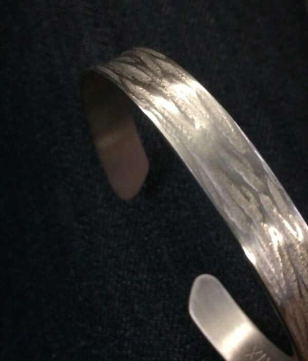 Silber-Armreif "Baumrinde" – Bild 7