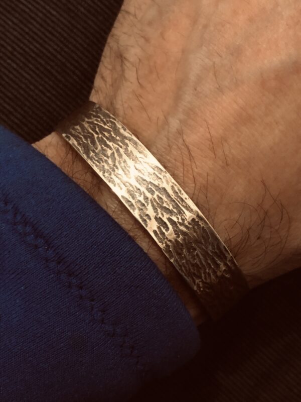 Bronze-Armreif "Baumrinde" – Bild 3