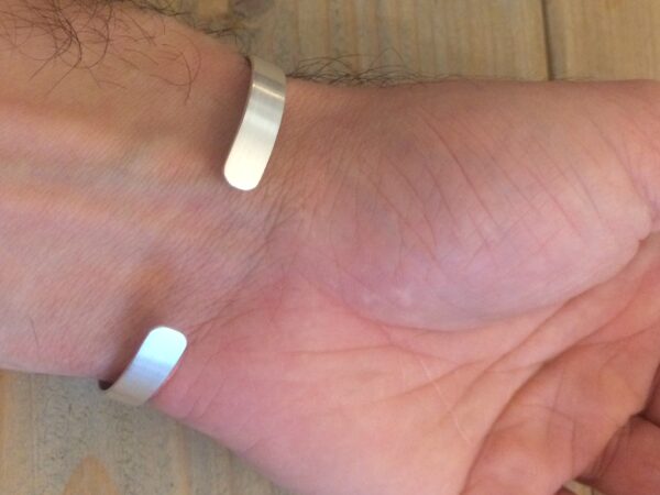 Silber-Armreif "Seidenmatt" schmal – Bild 2
