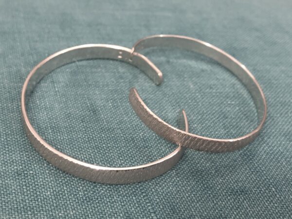 Silber-Armreif "Glitzer" schmal – Bild 4