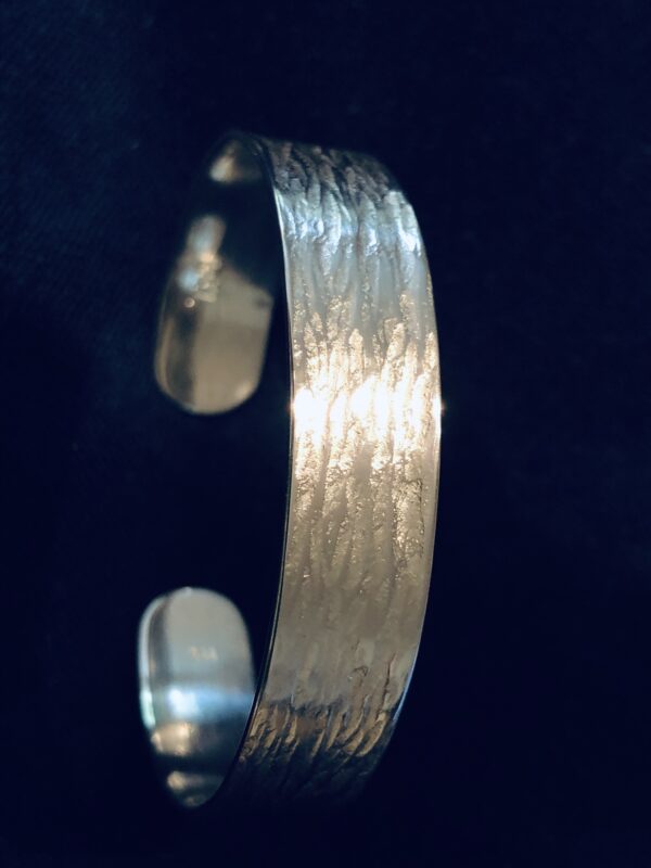 Silber-Armreif "Baumrinde (fein)" – Bild 7