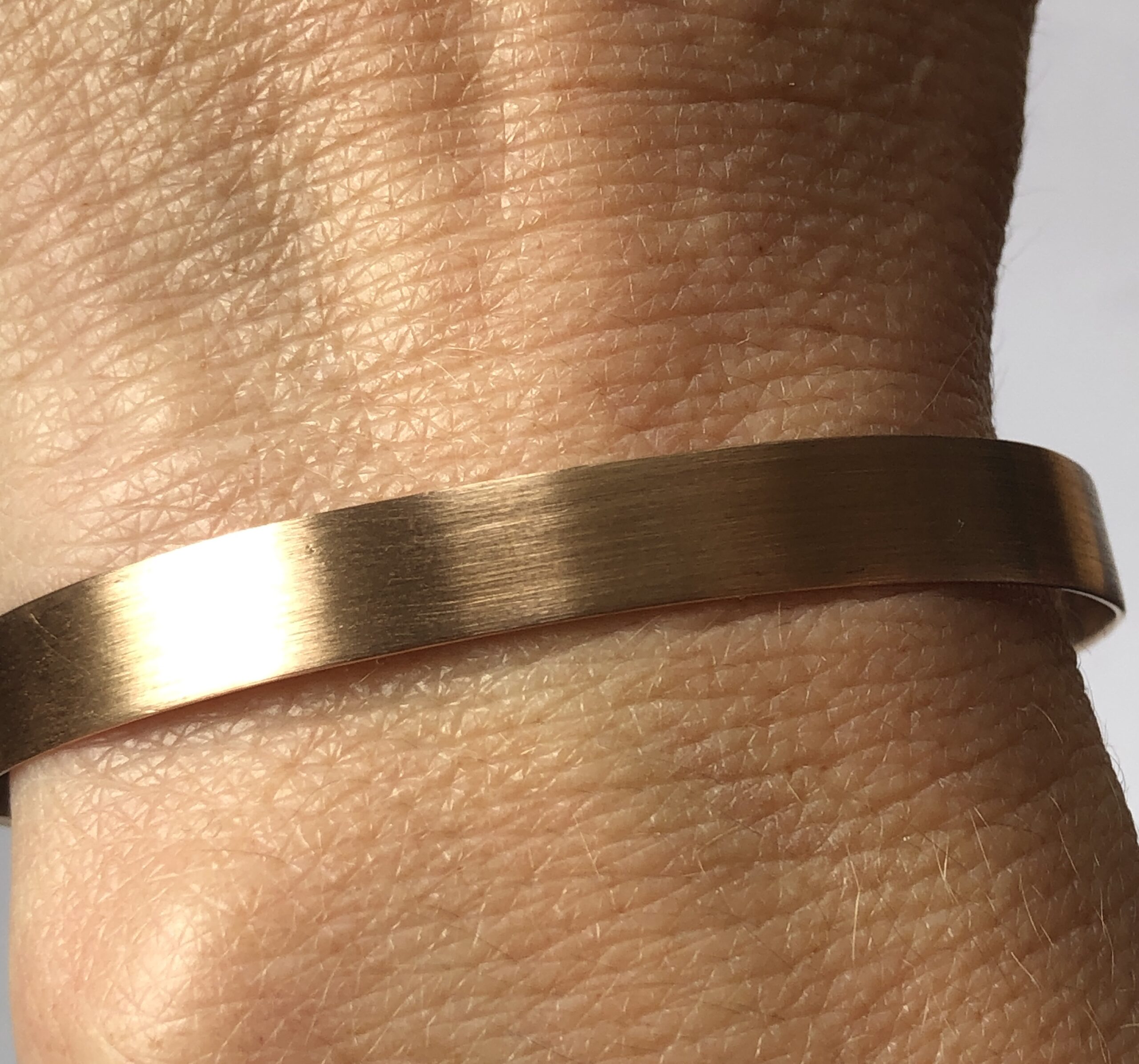 Bronze-Armreif "Seidenmatt" schmal – Bild 16