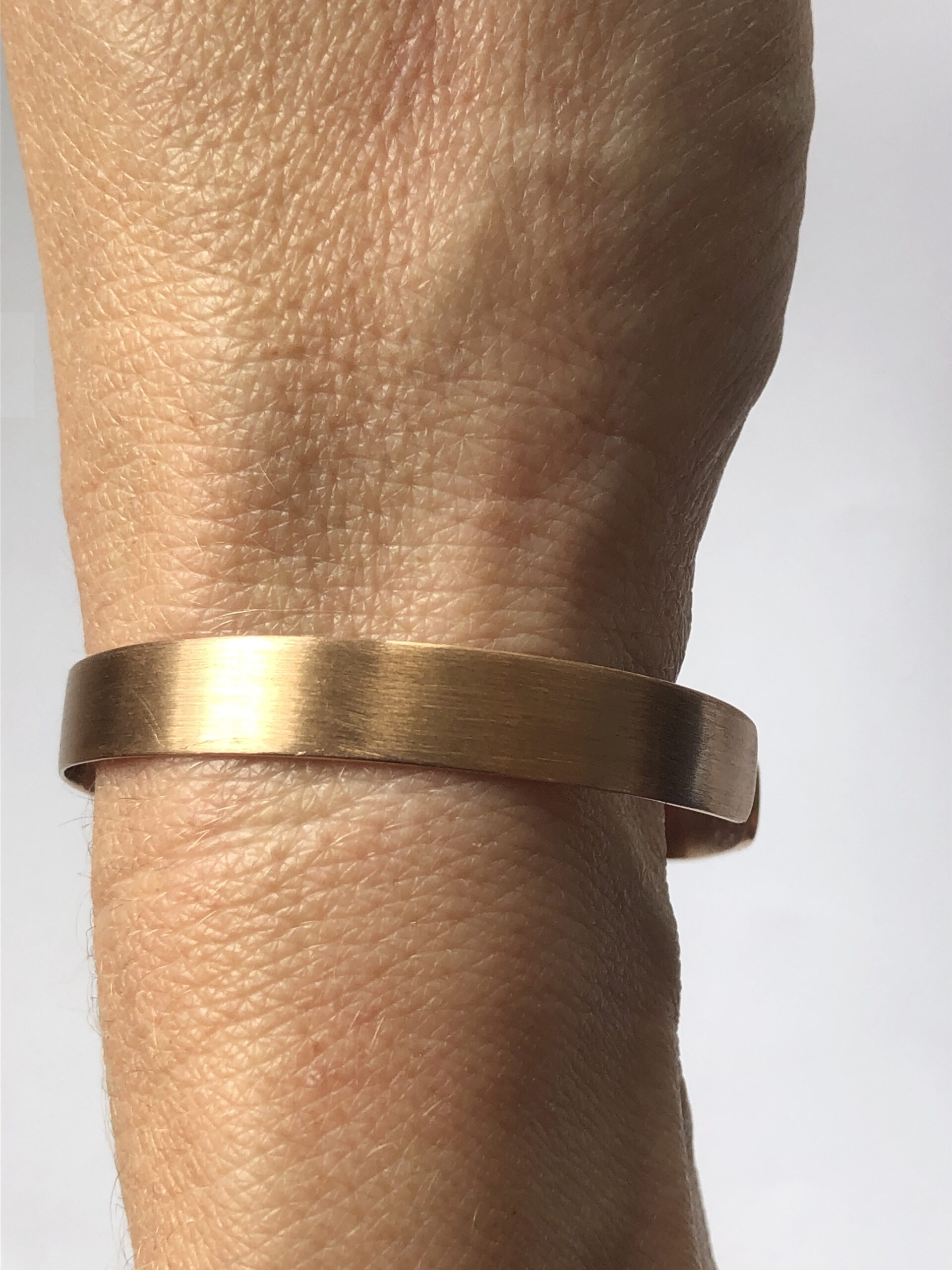 Bronze-Armreif "Seidenmatt" schmal – Bild 17